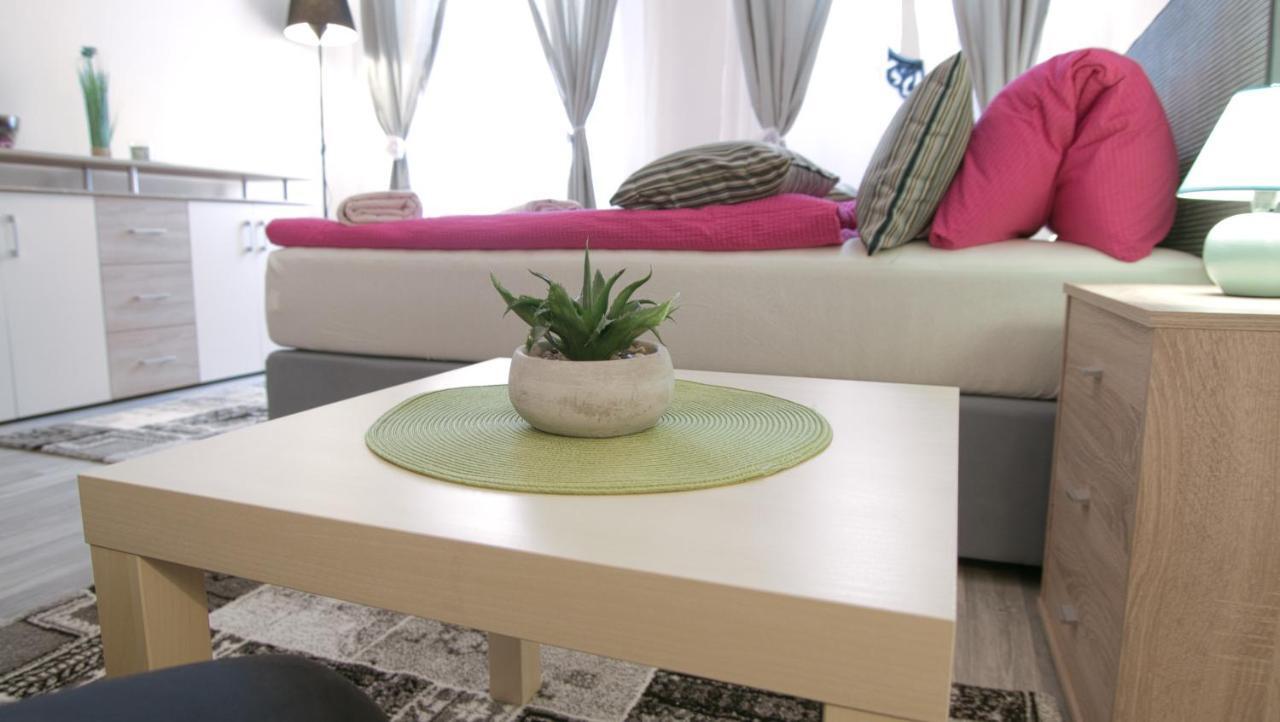 Donkey 2 Apartment Wina Bagian luar foto